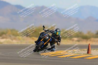 media/Oct-09-2022-SoCal Trackdays (Sun) [[95640aeeb6]]/Turn 15 (150pm)/